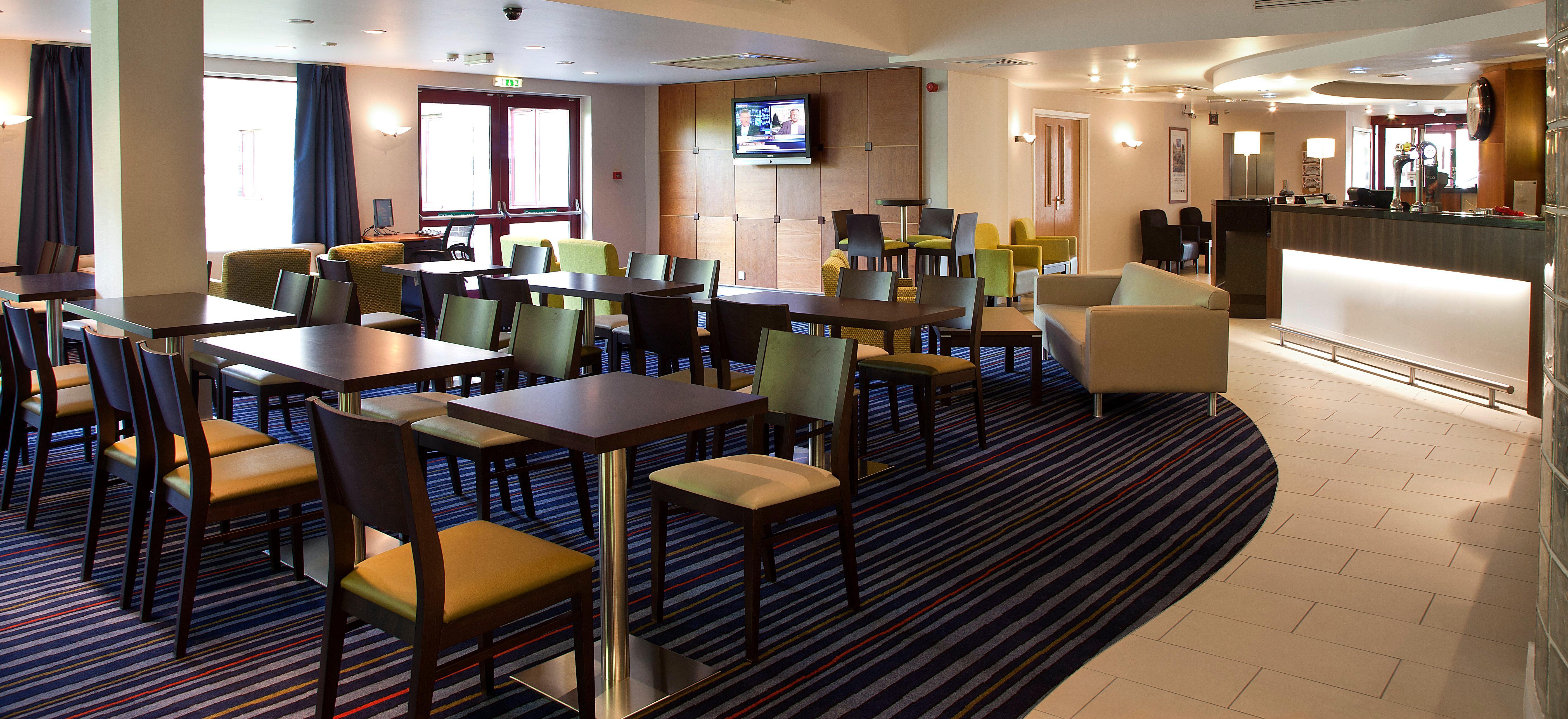 Holiday Inn Express Greenock, An Ihg Hotel Buitenkant foto